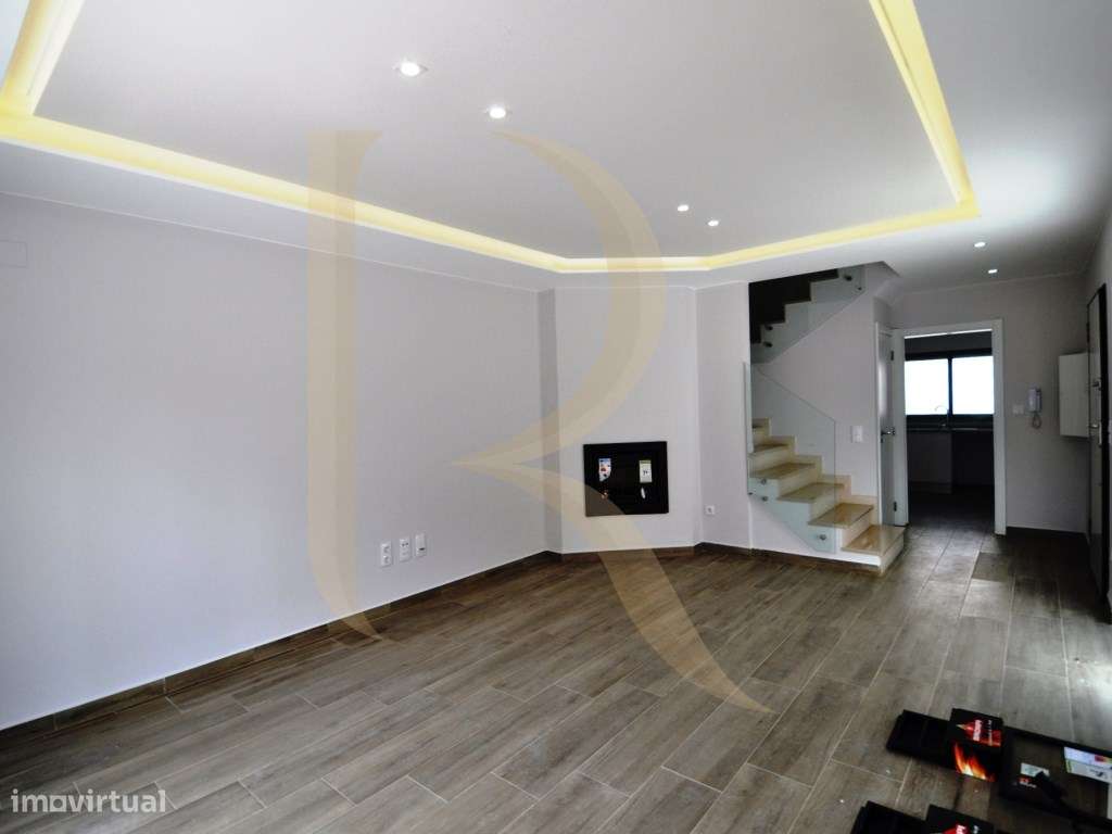 Moradia isolada térrea T4 nova com garagem e piscina na Quinta da M... - Grande imagem: 4/17