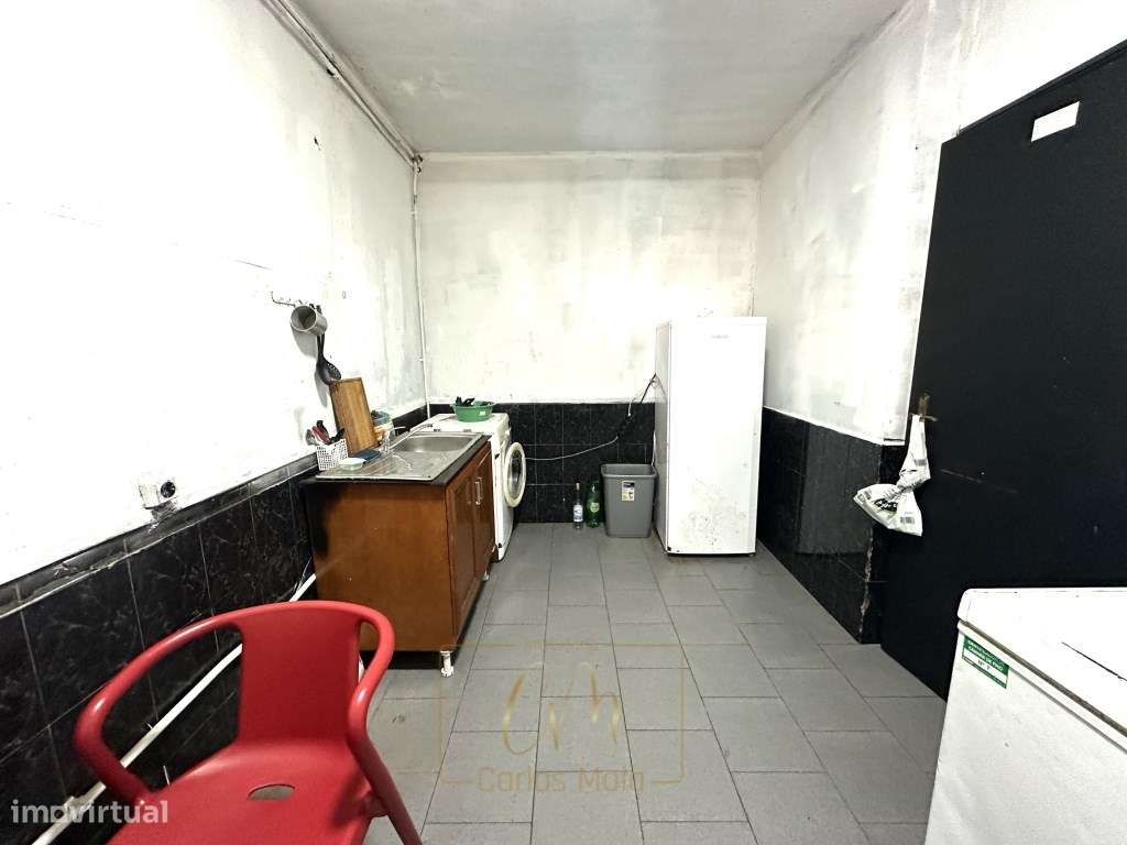 Moradia V4 Retorta com jardim, junto ao rio ave-16