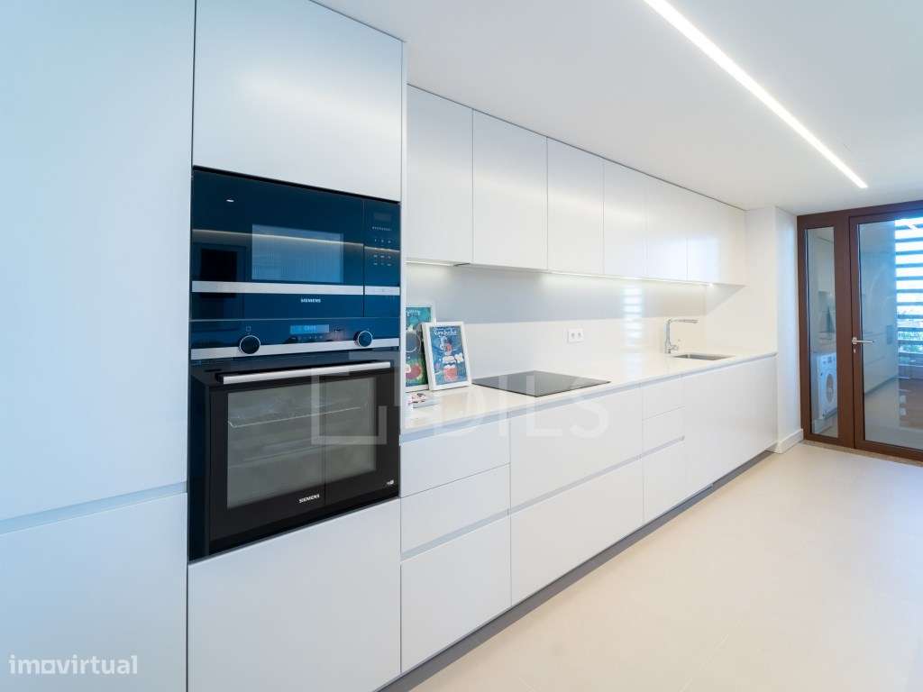 Penthouse T4 em Vila Nova de Gaia na Quinta Marques Gomes-13