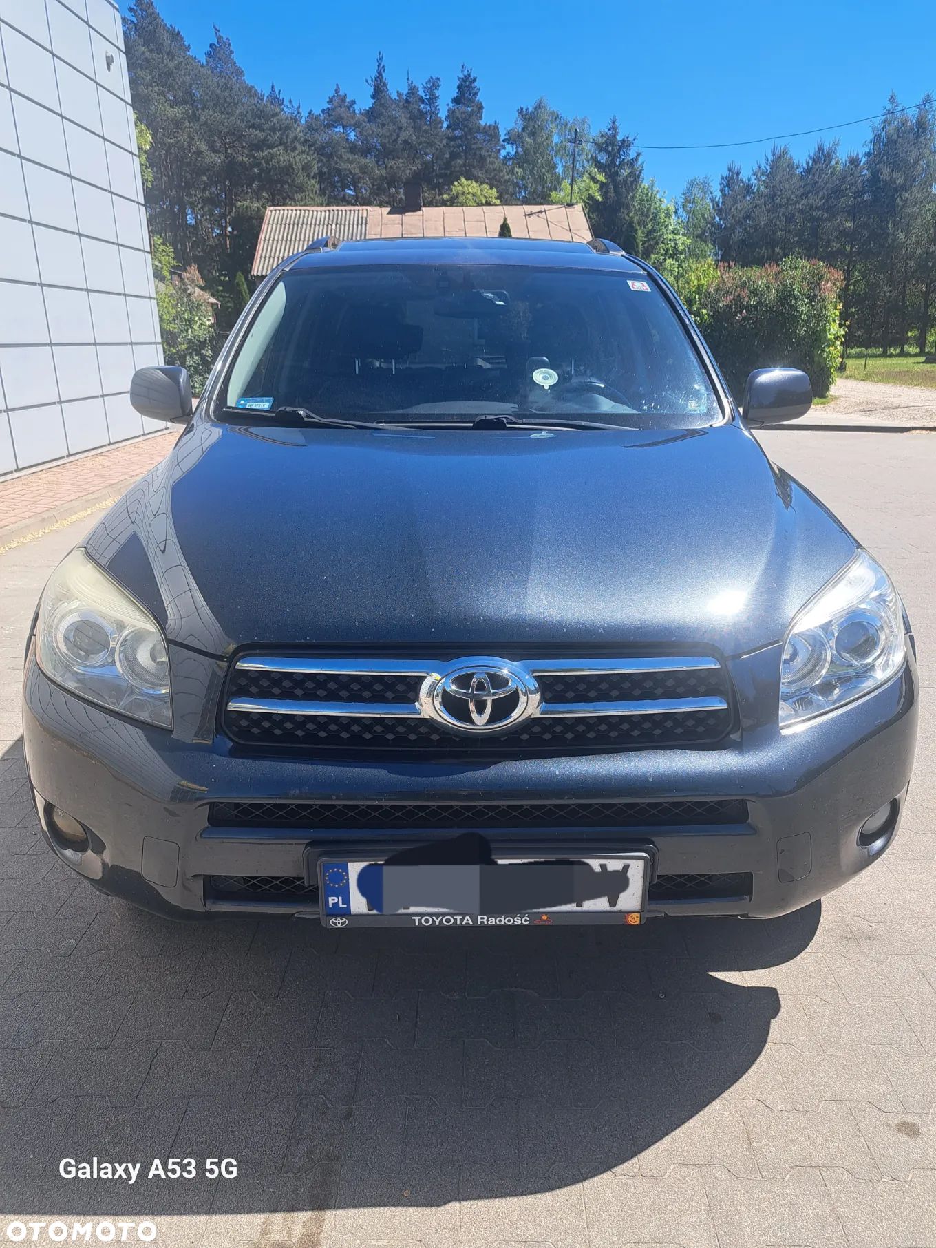 Toyota RAV4 - 1