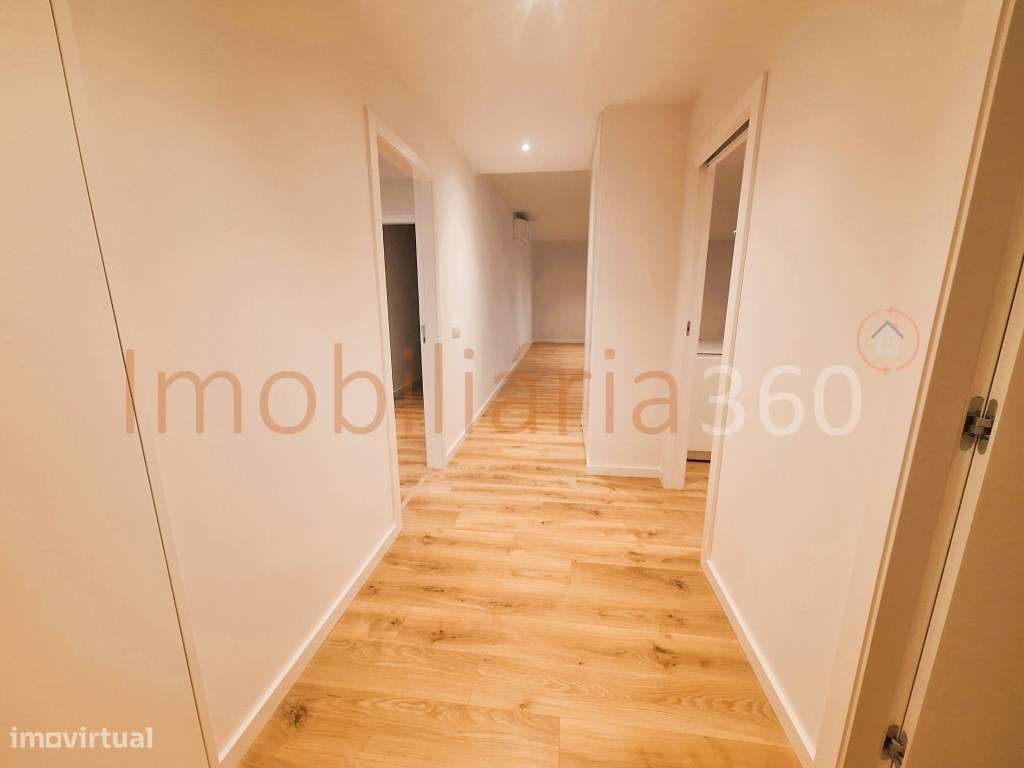 ** Apartamento T3 no Senhora do Porto Residence **-21