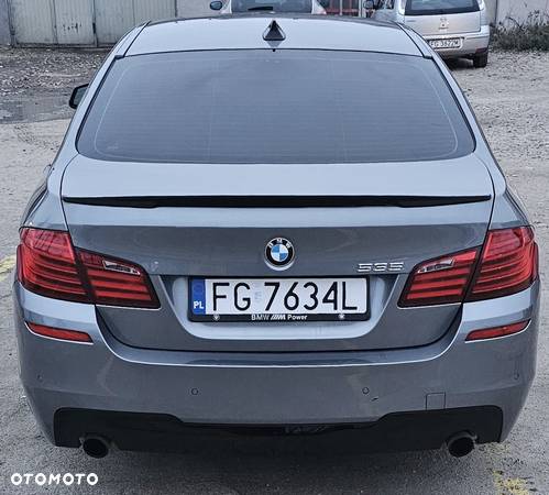 BMW Seria 5 535i xDrive - 17