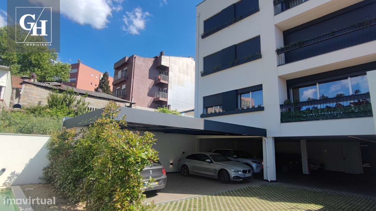T2 Novo com piscina privada no Centro de Braga-16