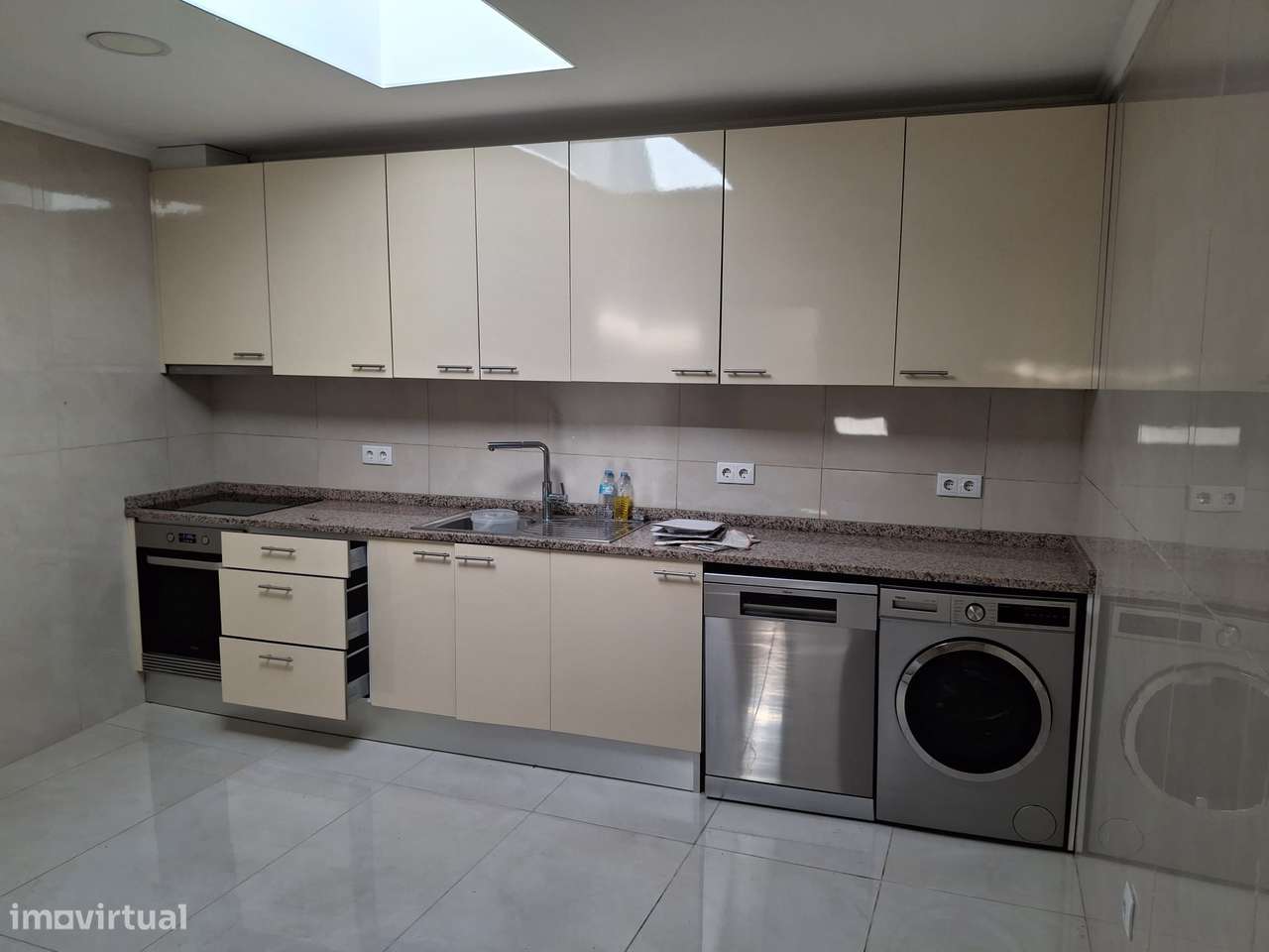 Moradia T2 c/ Anexo e Terraço, toda reabilitada - Campanhã (Dragão) - Grande imagem: 2/19