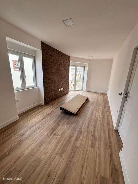 Apartalento T3 Valado dos Frades - Grande imagem: 5/6