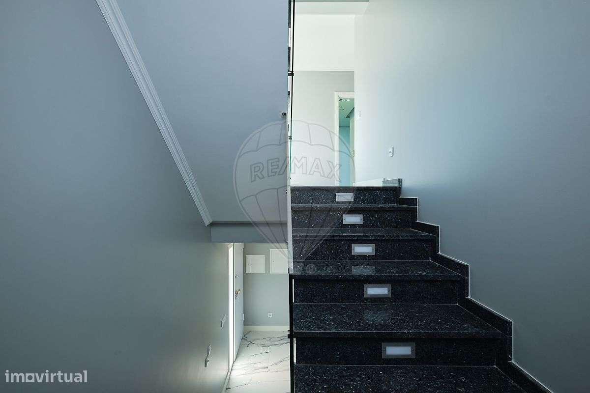 Moradia T4 para venda-19