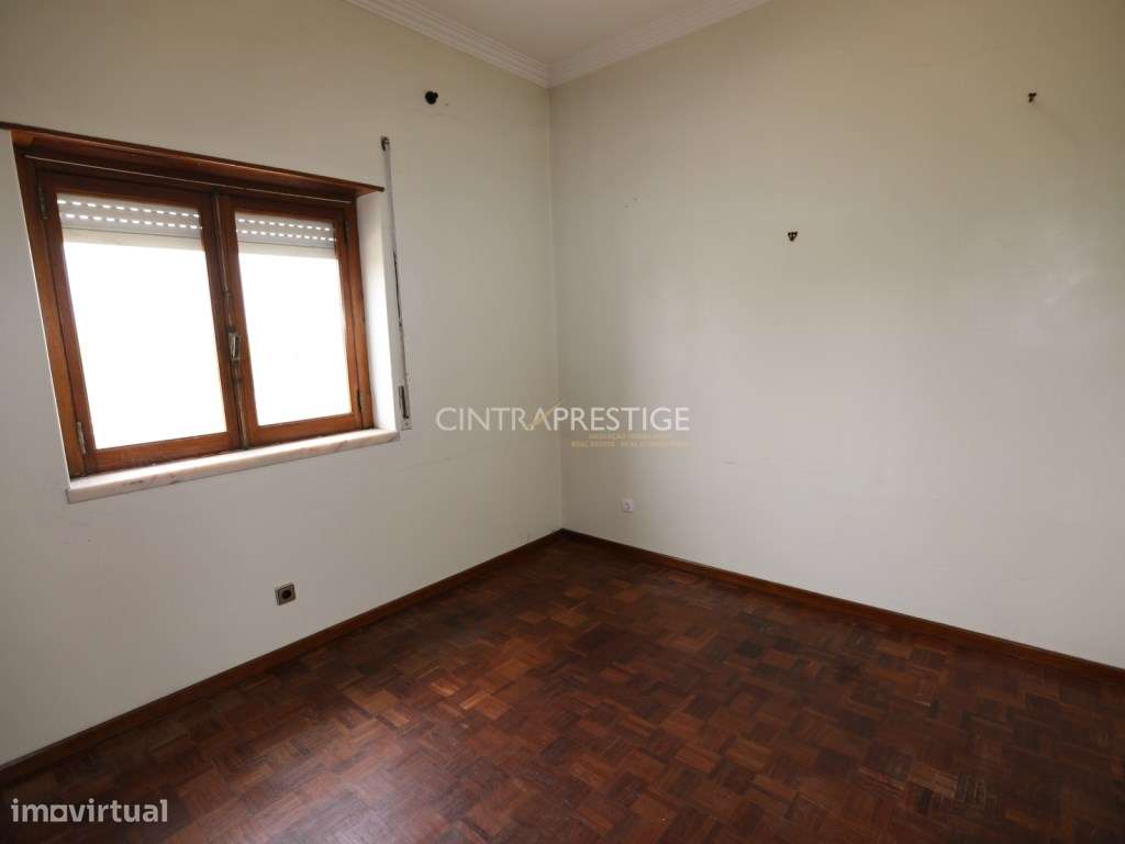 Moradia Isolada de 7 Assoalhadas em Montelavar - Sintra-20