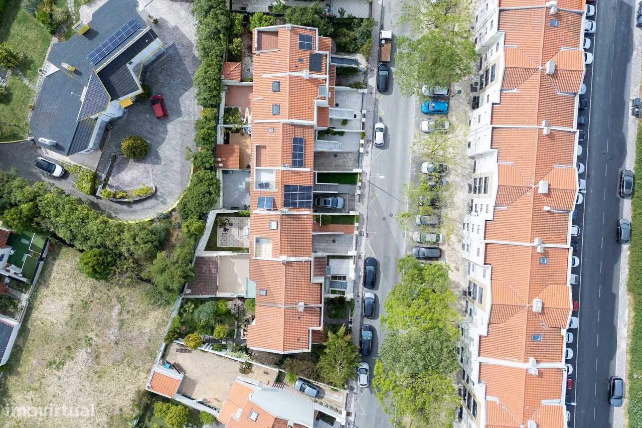 Moradia T3 em banda no Alto do Lagoal — luz natural, espaço e funciona-37