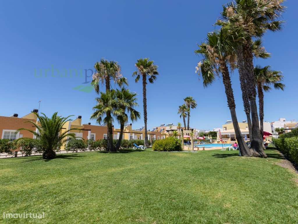 Apartamento T2 frente piscina-7