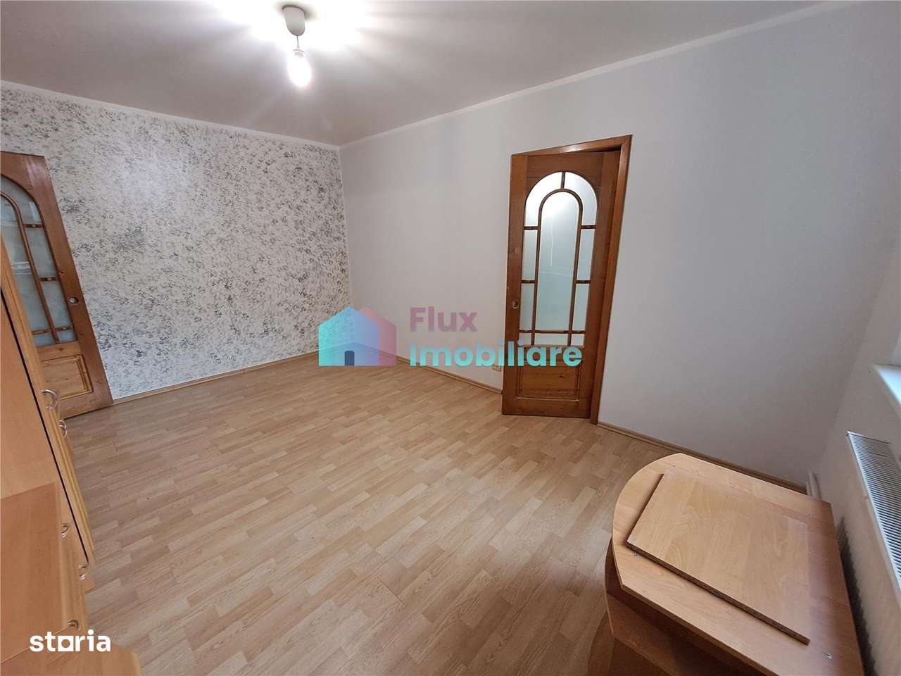 Apartament cu 3 camere semimobilat etaj 3 George Enescu-11