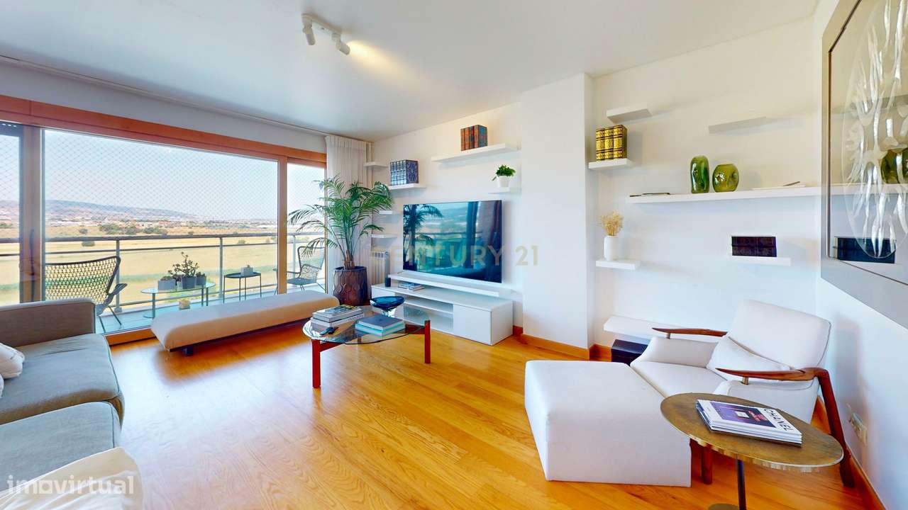 Apartamento T4 no Infantado de excelência, conforto e vista sobre a le-2