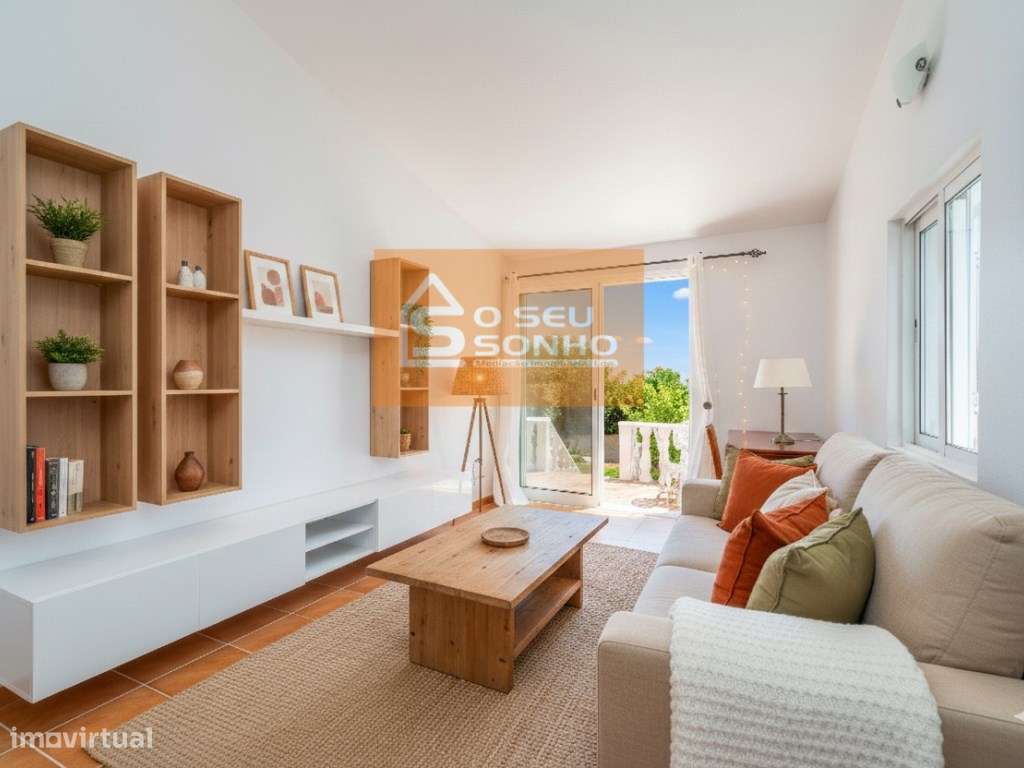 Moradia T4 em Santa Bárbara de Nexe-13