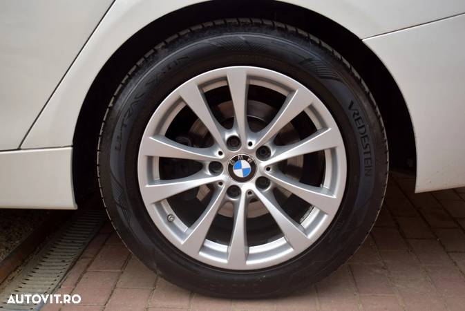 BMW Seria 3 318d GT Aut. Luxury Line - 23