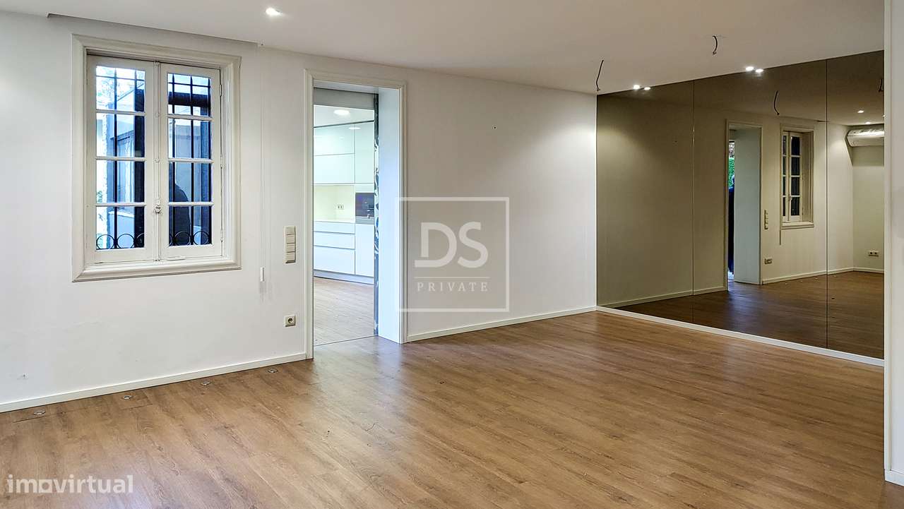 Moradia T5+1  | Campo Alegre | Frente ao Jardim Botânico(Exclusiva)-7