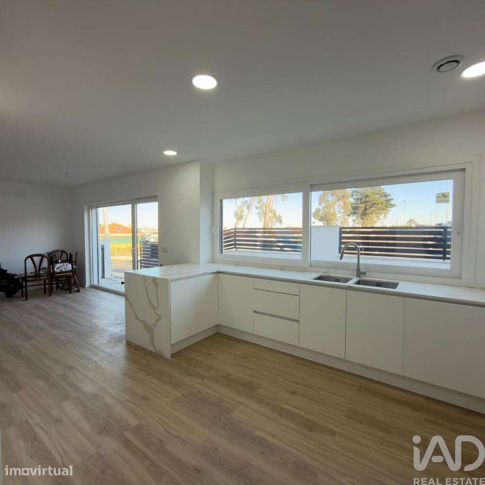 Casa / Villa T3 em Rio de Mouro de 265,00 m2 - Grande imagem: 5/30