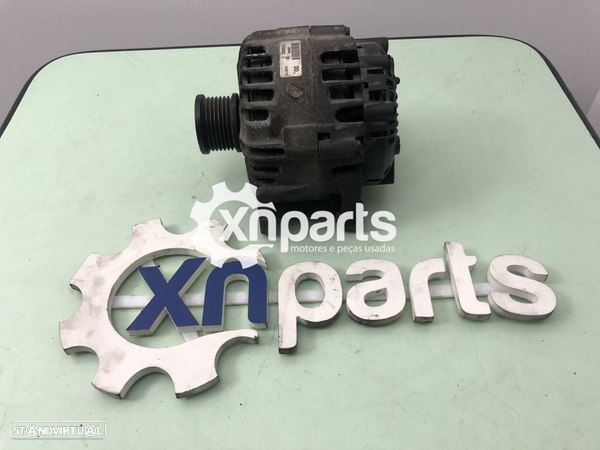 Alternador  Usado OPEL VIVARO A Box (X83) 2.0 CDTI REF. TG15C058 MOTOR M9R692 - 4