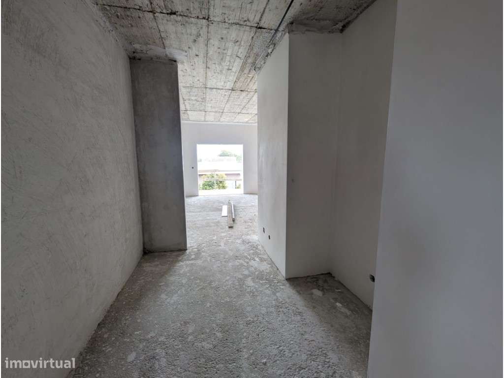 Conforto e Qualidade de Vida numa Moradia T3 nos Redondos Fernão Ferro-7