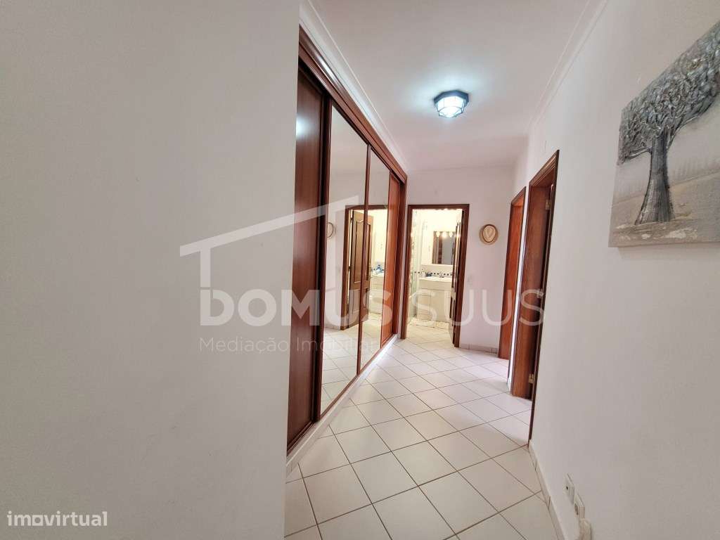 Apartamento T2 em ótimo estado com um terraço enorme - Grande imagem: 5/14