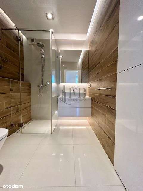 komfortowe mieszkanie w ścisłym centrum miasta-7