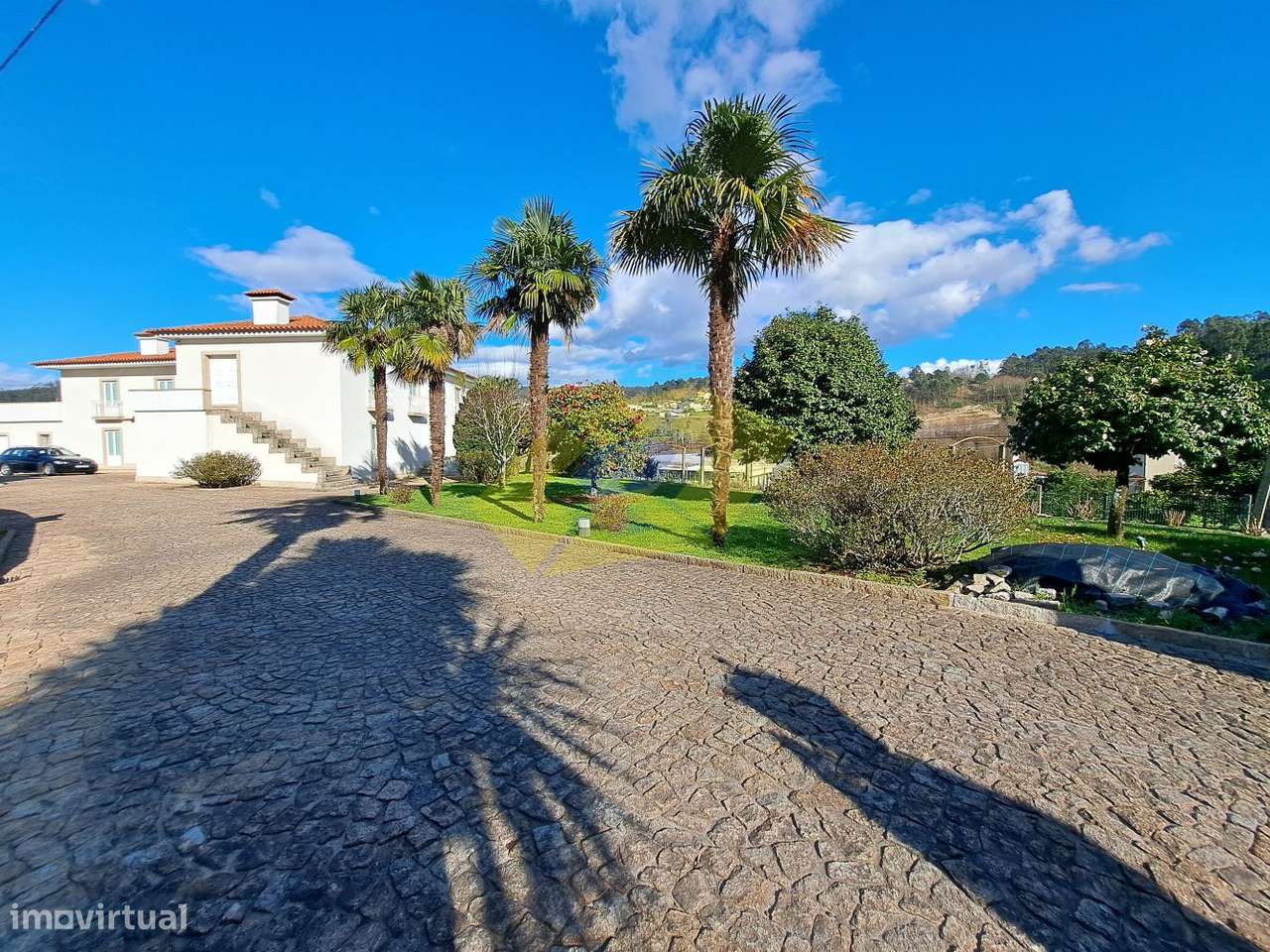 Moradia T3 em Pombeiro + Terreno Rústico-29