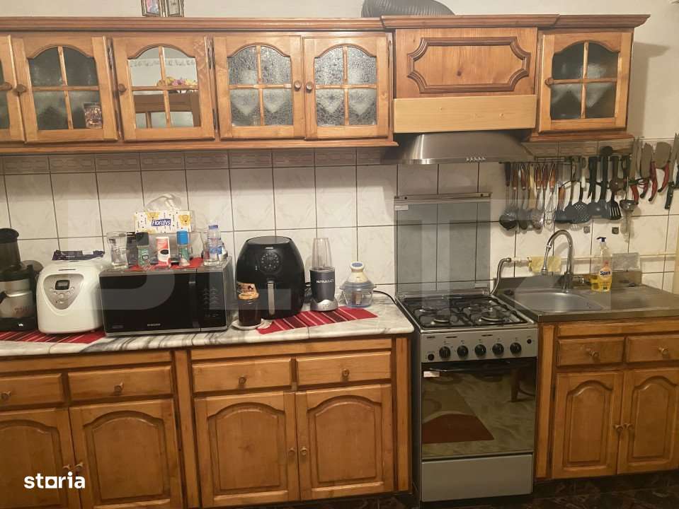 Casa de vanzare, cu 7 camere, 480 mp, zona Bd. Bucovina - Imagine principală: 5/19