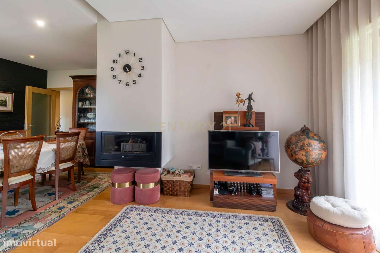 Apartamento T2 em Oliveira do Douro, Vila Nova de Gaia-17