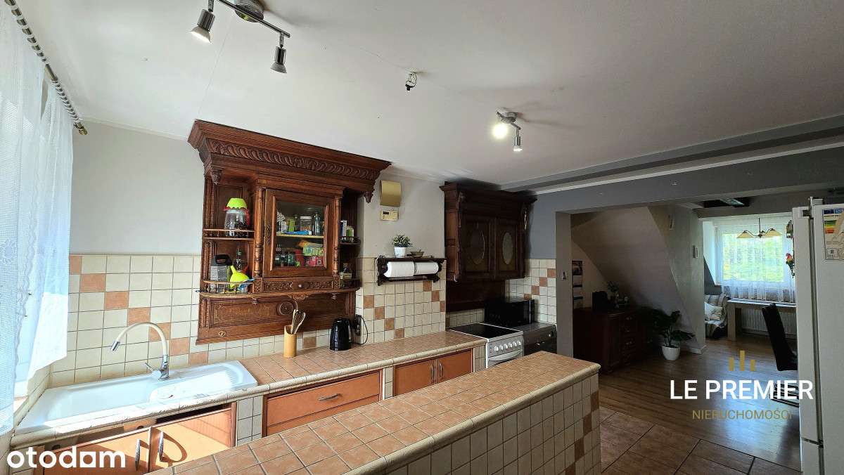 Dom z lokalem usługowym i magazynem – Małomicka-14