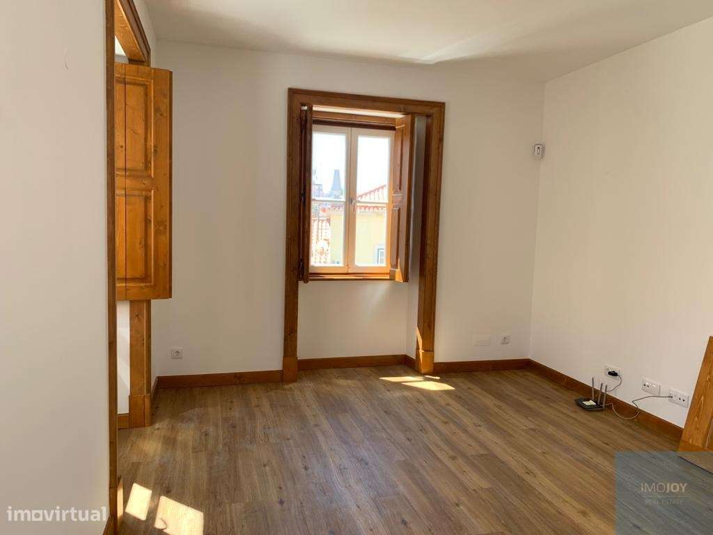 Apartamento T2 recuperado na Baía de Cascais - Grande imagem: 3/28