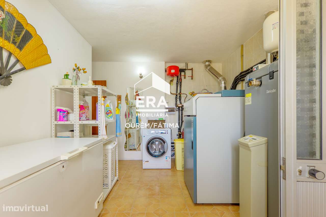 Moradia T5, Rio de Couros, Ourém-52