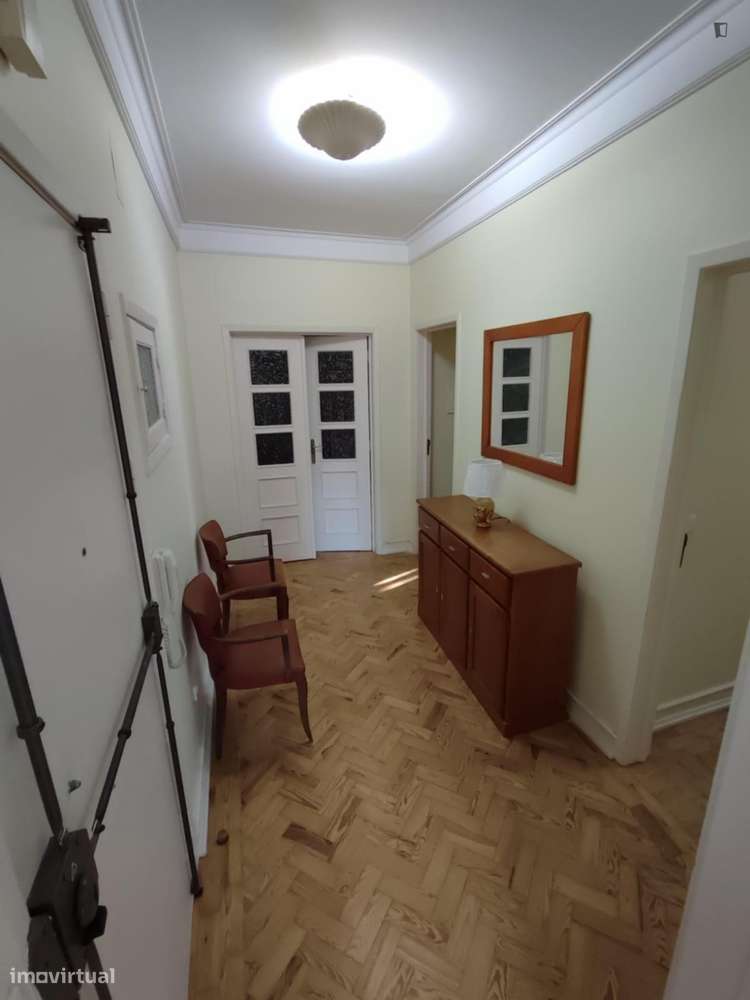 Quarto - localizado em Alvalade Lisbon - Grande imagem: 4/10