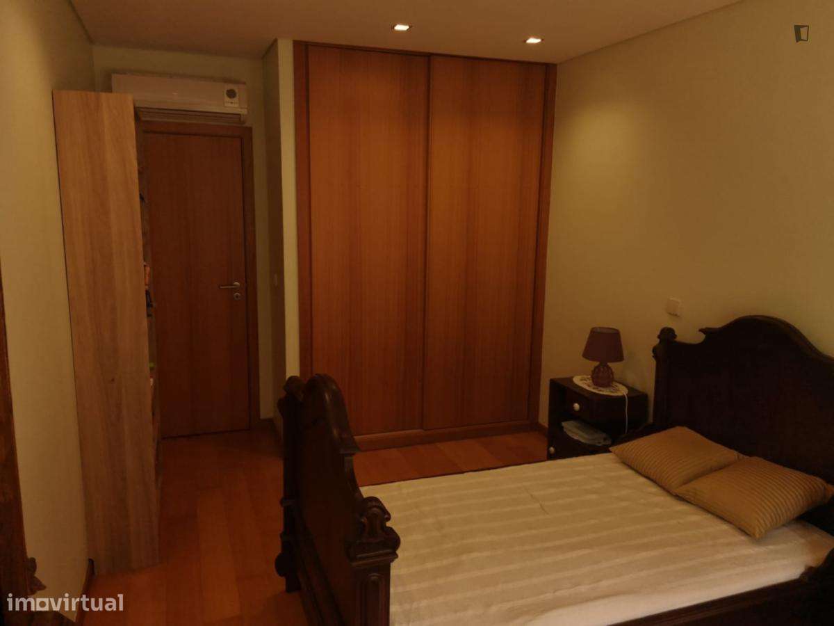 Quarto - localizado em Nogueira Fraião e Lamaçães Braga - Grande imagem: 5/5