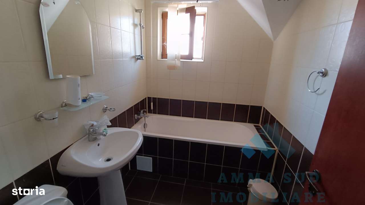 Casa individuala - 6 Camere - 561 mp teren - Autostrada A0-14