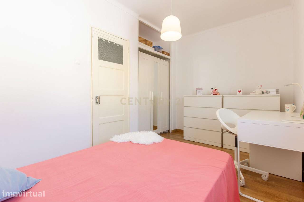 Casa Renovada em Setúbal com Vista Panorâmica-15