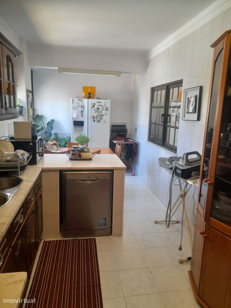 T3 com varanda, ar condicionado e cozinha separada-17