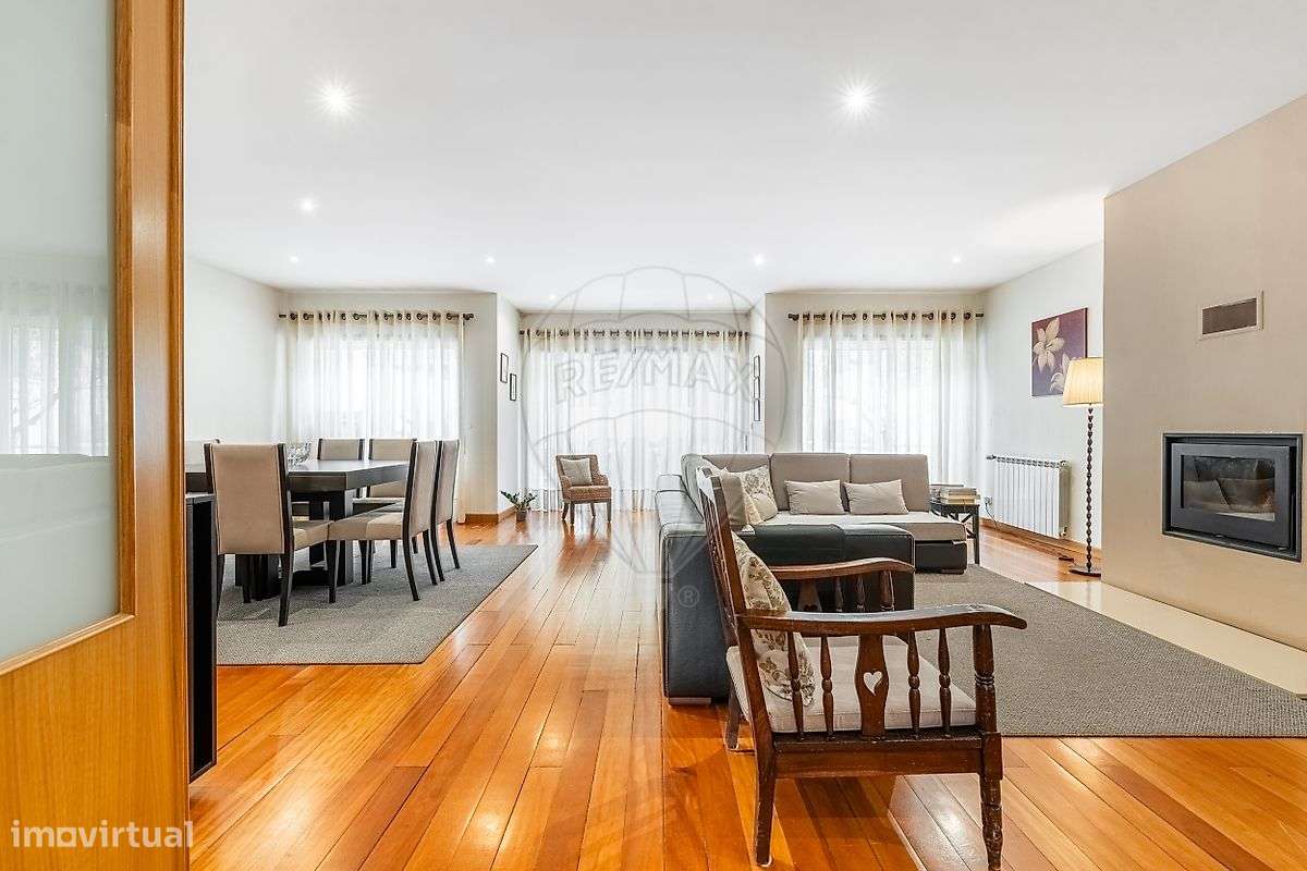 Moradia T5 para venda-5