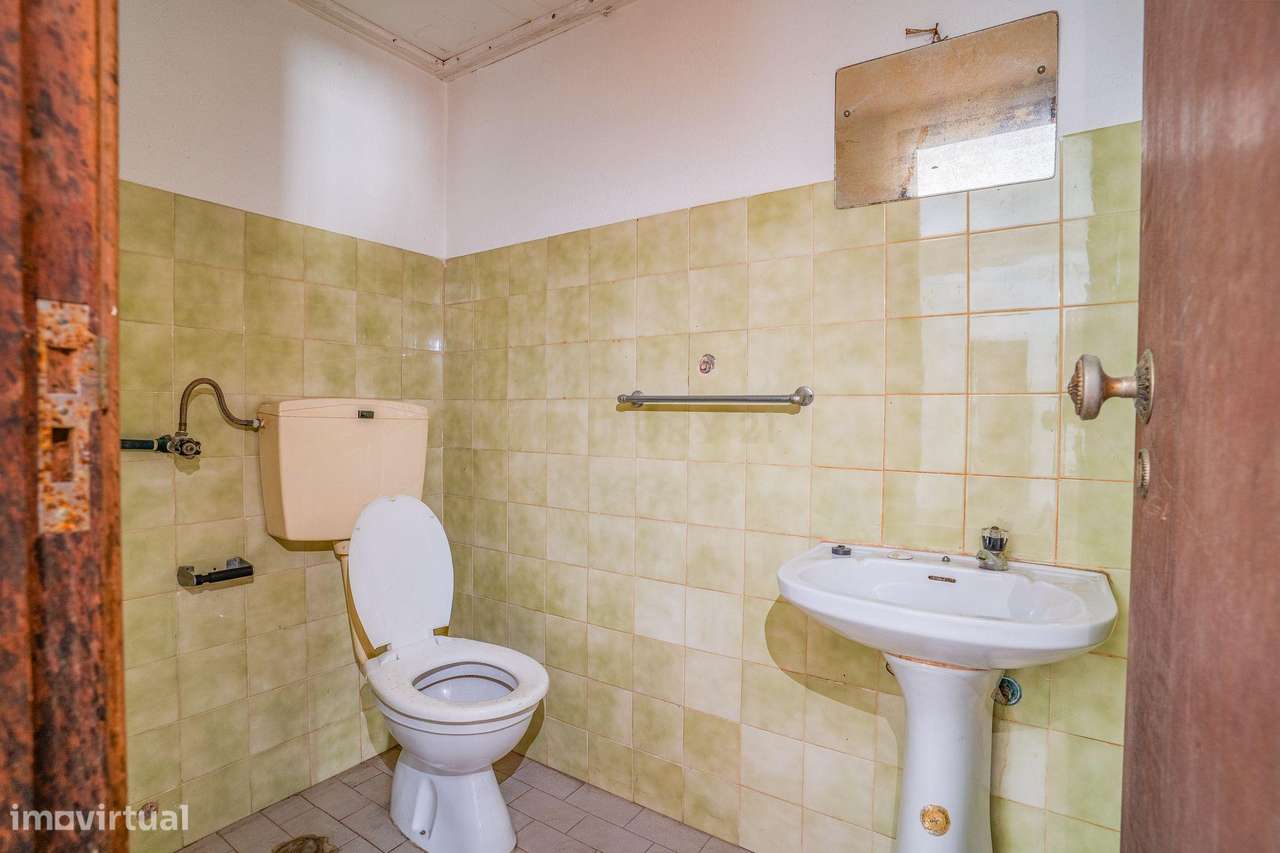 Armazém multifuncional | 110 m² | Centro de Caldas da Rainha - Grande imagem: 3/10