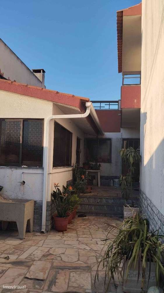 Moradia T5 na Quinta do Conde-25