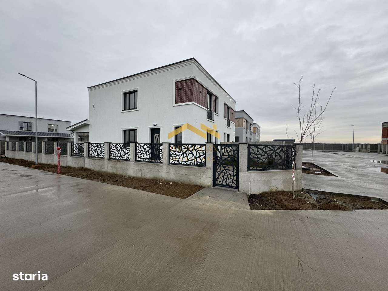 Bucovăț-Duplex P+E-4 Camere - Imagine principală: 5/20