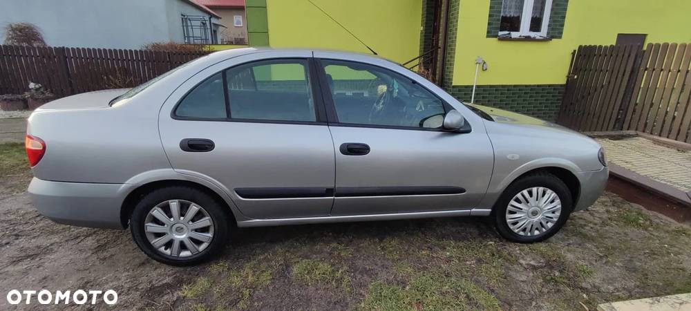 Nissan Almera - 3