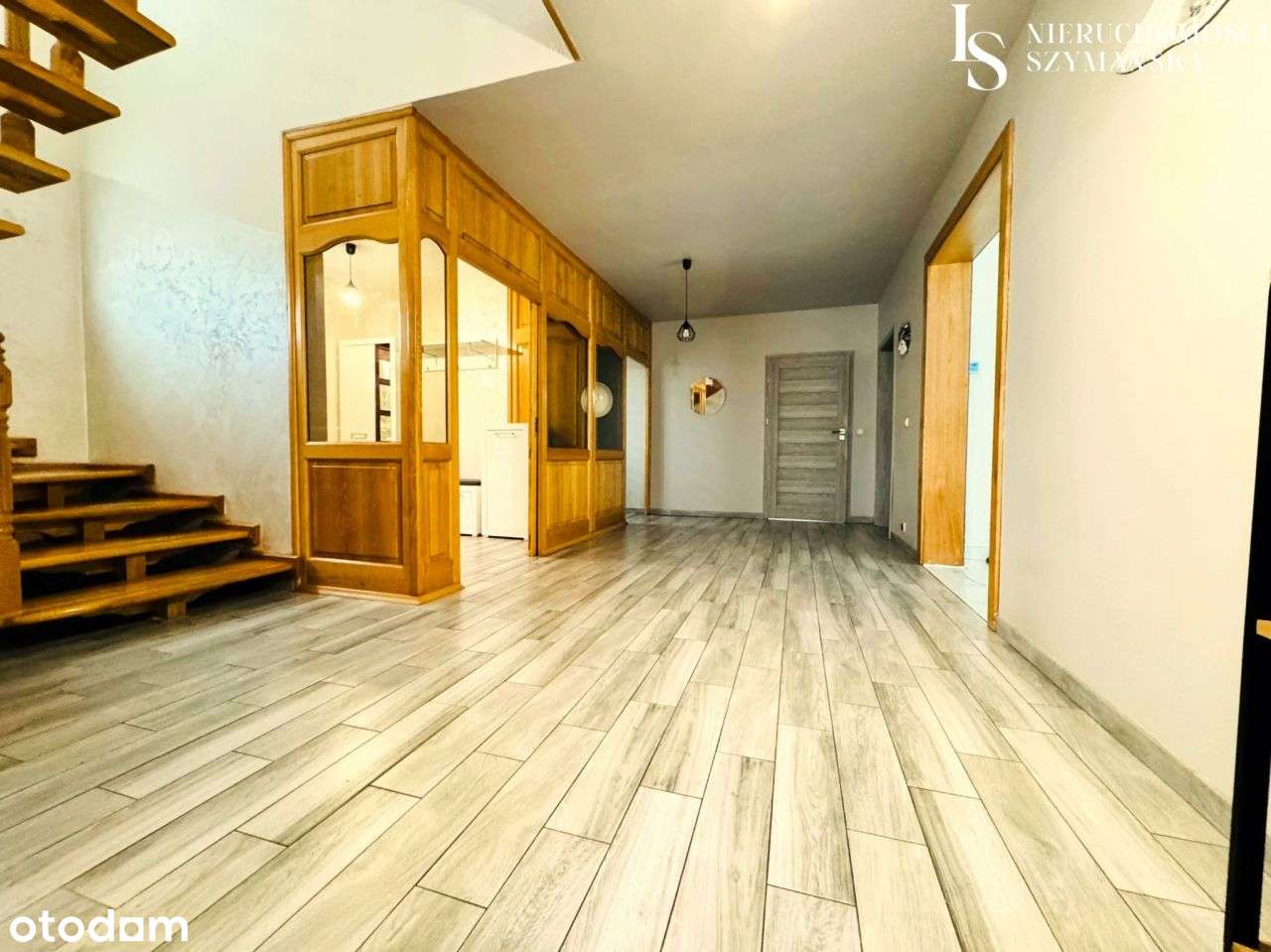 Przestronny dom parterowy z poddaszem użytkowym –-13