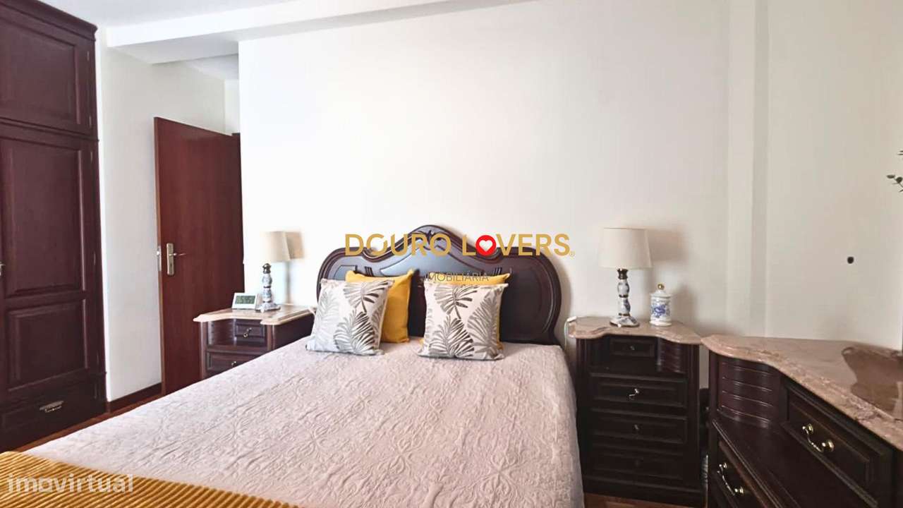 Apartamento T2 em Rio Tinto – Excelente Estado, com Garagem-21