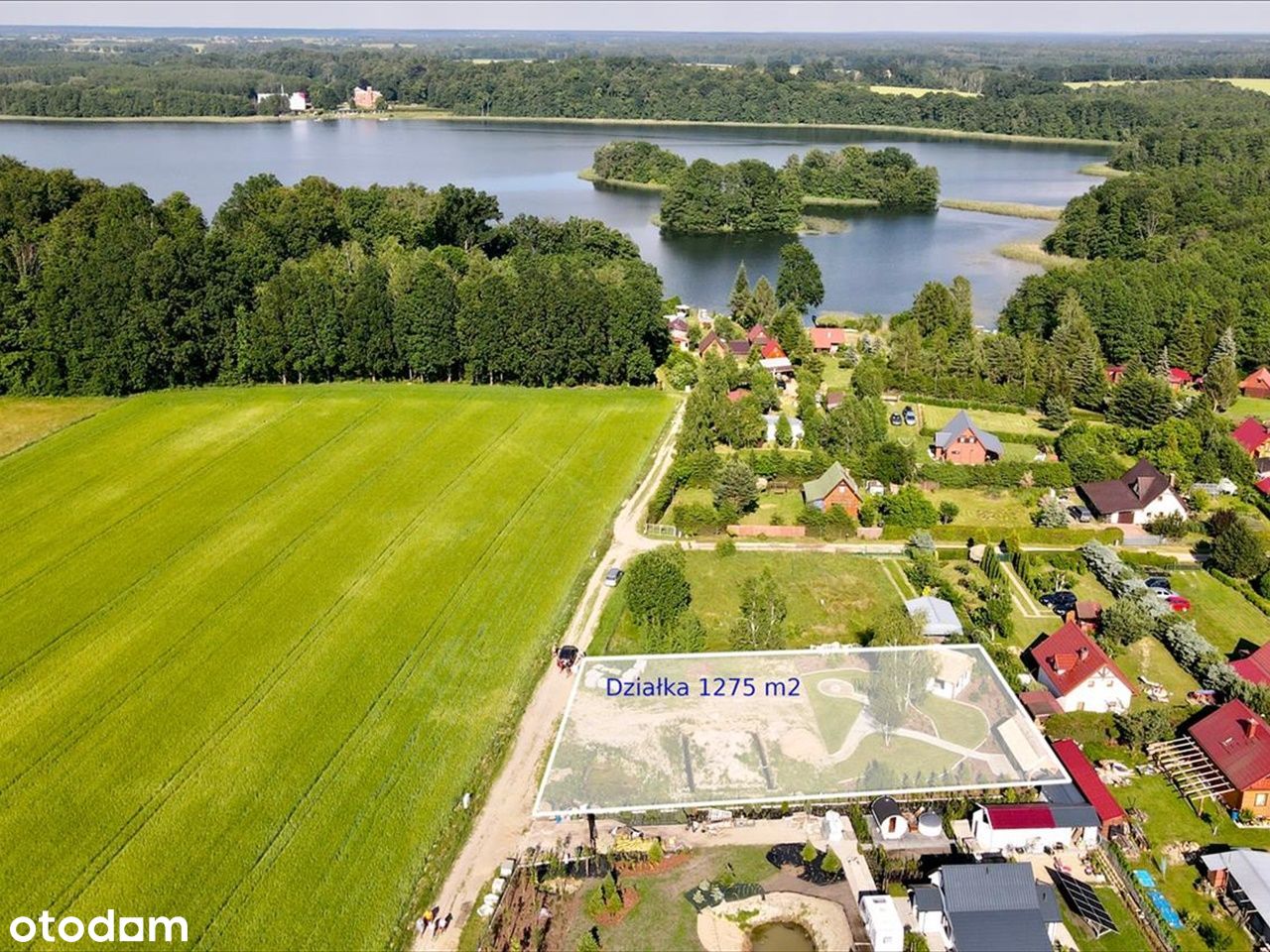 Urokliwa działka zaledwie 250 M od plaży