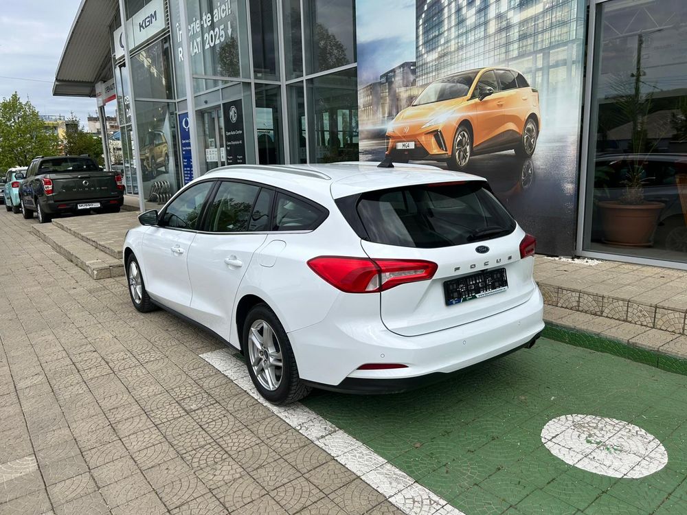 Ford Focus (5)