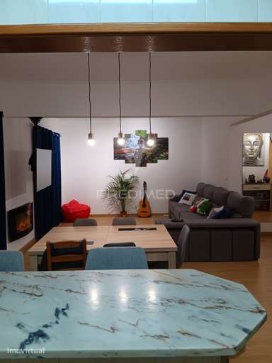 Apartamento T4  com uma Sala com 50 M2  fica no Feijó - Grande imagem: 5/13