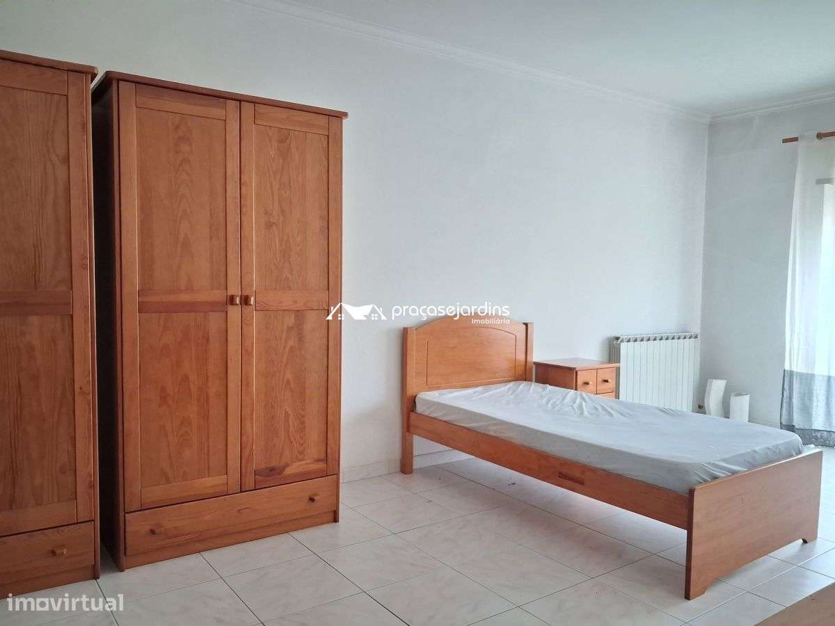 Quarto na Marques de Pombal - Grande imagem: 3/14