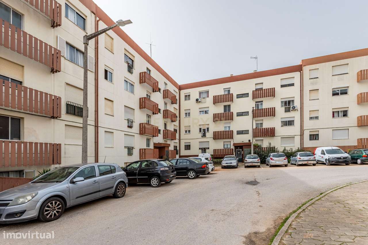 Apartamento T4 em Vialonga-21