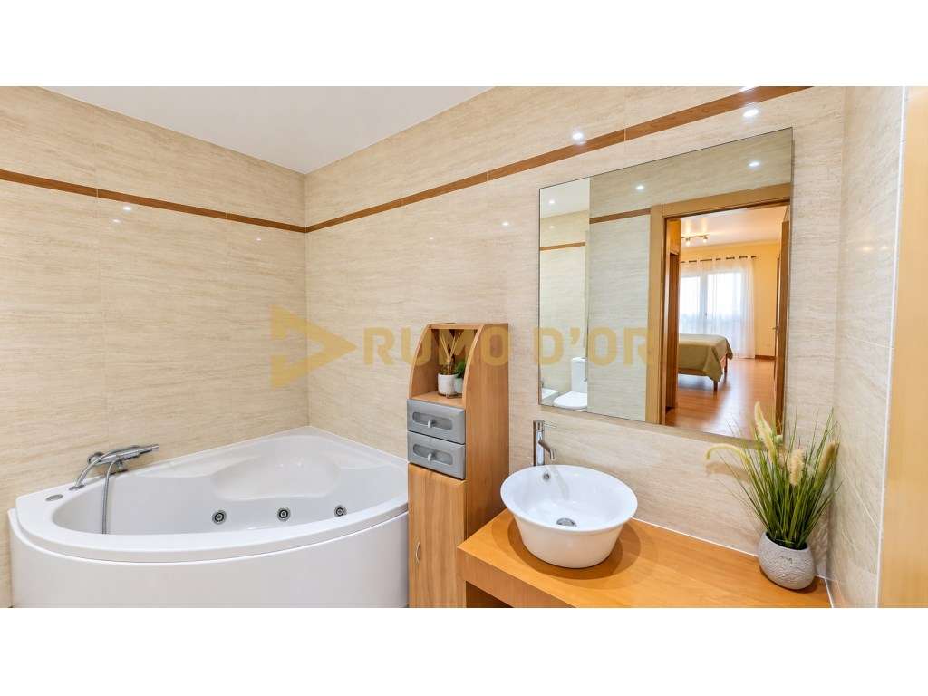 T3 com 177 m², Suíte, Garagem e Excelentes Varandas. Quinta da Pied...-10