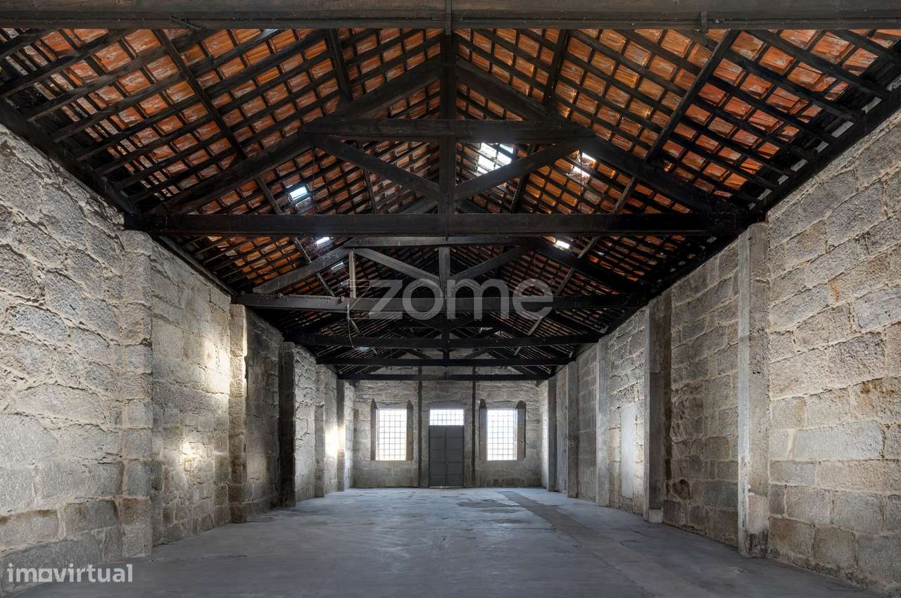 ARMAZÉM (12) DE ARQ. RÚSTICA COM LOGRADOURO EM CAMPANHÃ, PORTO - Grande imagem: 5/25