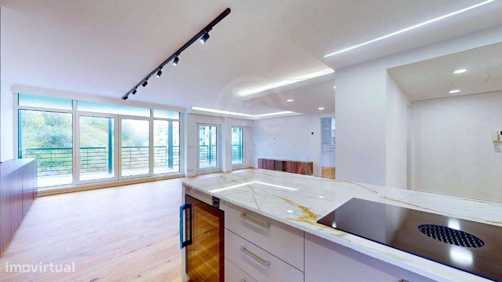 Apartamento T5 Duplex Exclusivo em Primeira Linha de Mar - Grande imagem: 4/48