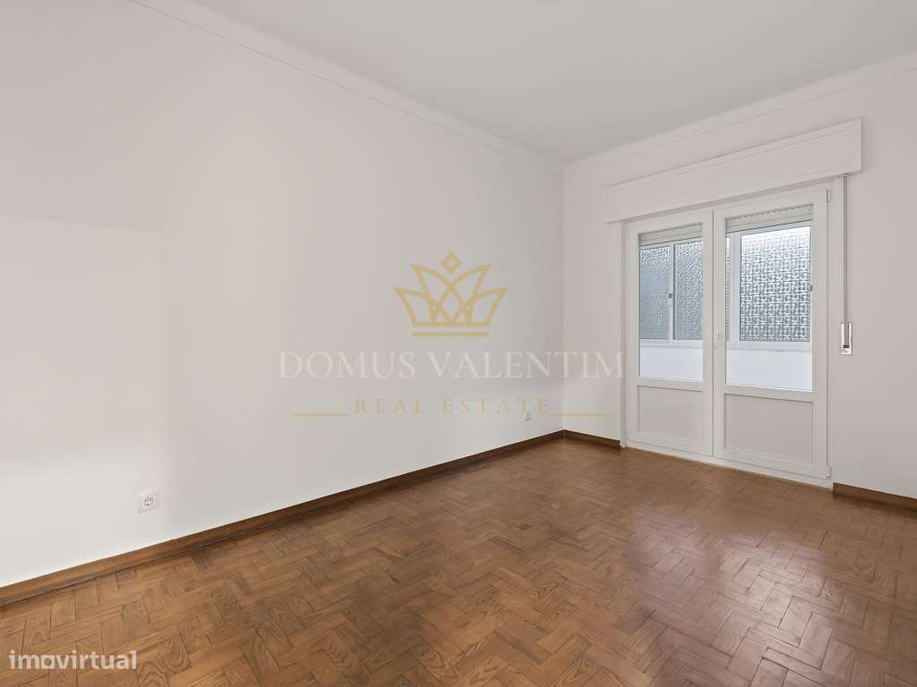 Apartamento T3 Parcialmente Remodelado - Setúbal-7